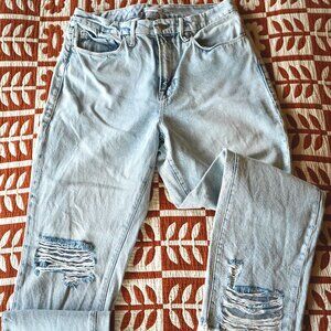 Good American Distressed Light Wash Jeans — Size 10/30